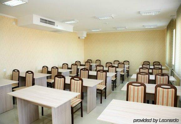 о азамат Отель 3*
